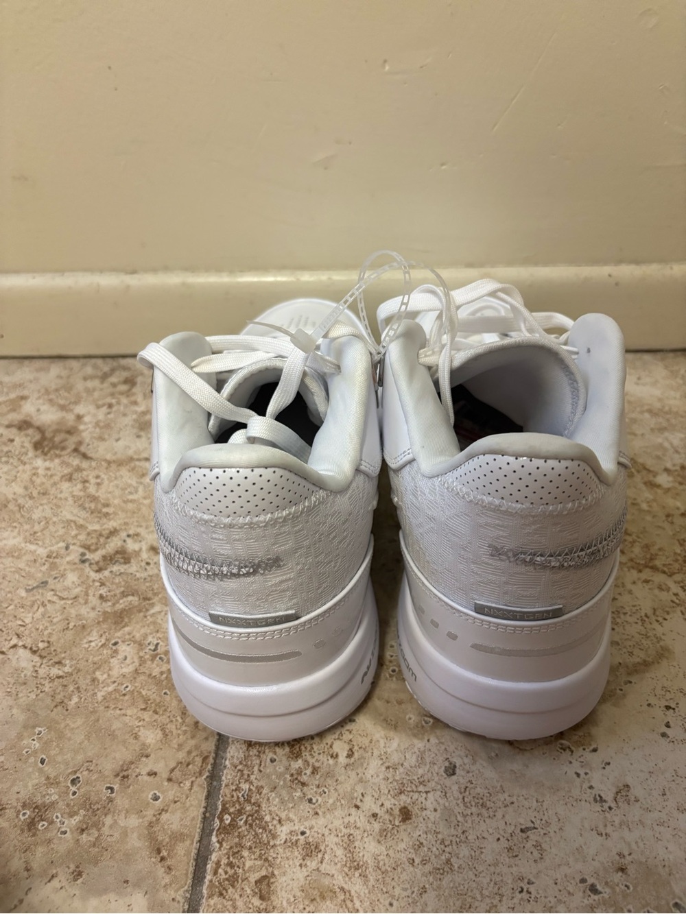 Size 11 - Nike Men's Zoom LeBron NXXT Gen AMPD White Silver FJ1566-102 - Picture 3 of 5